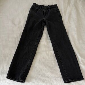Good American High Rise Straight Jeans in Black